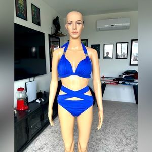 Venus Swimwear Bikini Size 4